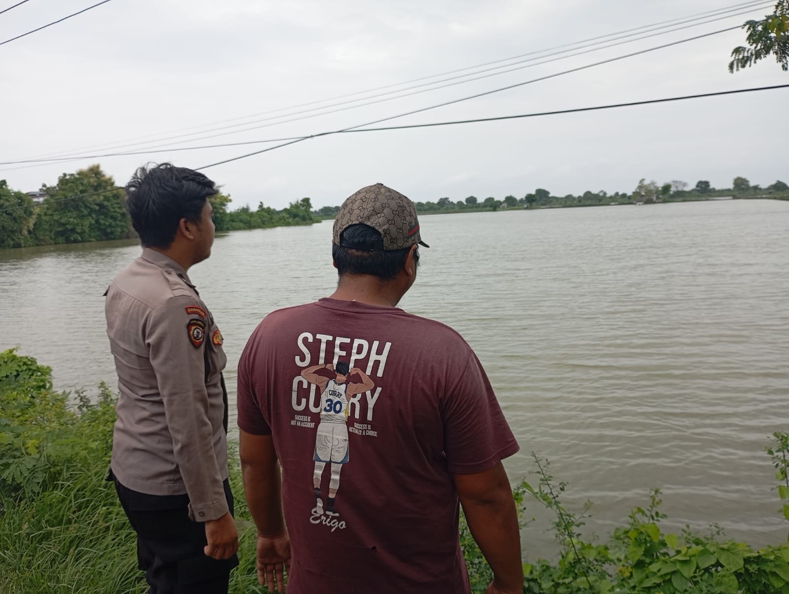 Dukung Program ketahanan pangan daerah, Polsek Duduksampeyan meninjau Tambak Ikan Bandeng di Desa Pandanan.
